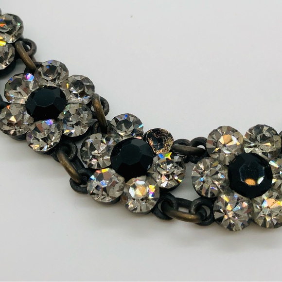 Vintage Rhinestone Crystal Flower Bracelet - Picture 6 of 13